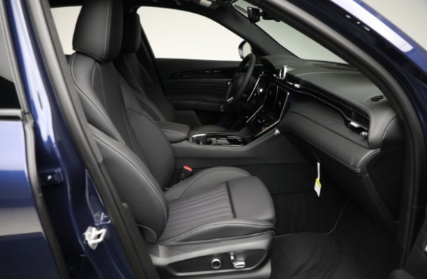 New 2025 Maserati Grecale Modena for sale Sold at Alfa Romeo of Westport in Westport CT 06880 11