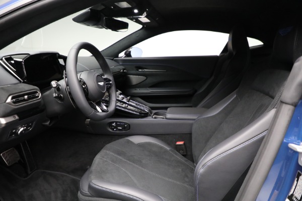Used 2025 Aston Martin Vantage for sale $196,900 at Alfa Romeo of Westport in Westport CT 06880 16