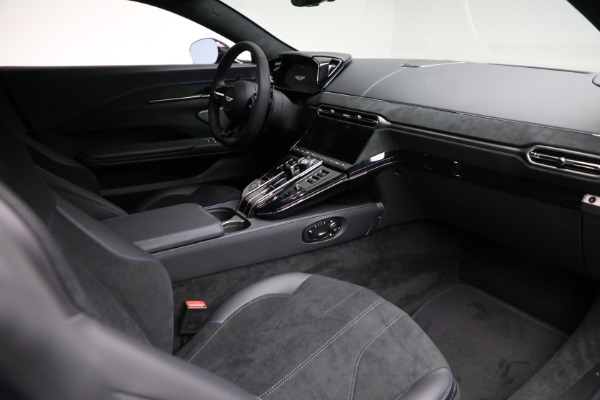 Used 2025 Aston Martin Vantage for sale $196,900 at Alfa Romeo of Westport in Westport CT 06880 20
