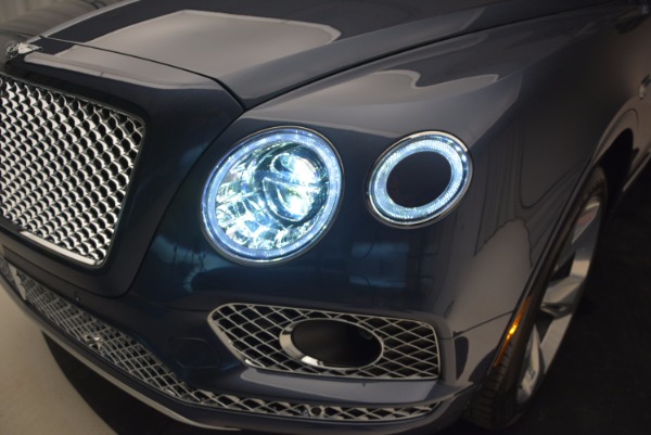 New 2017 Bentley Bentayga for sale Sold at Alfa Romeo of Westport in Westport CT 06880 17