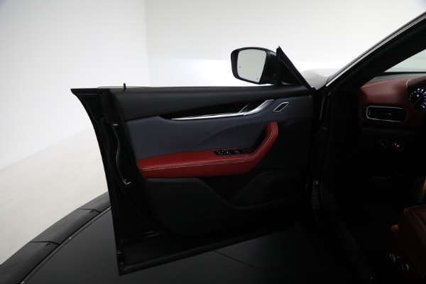 Used 2022 Maserati Levante GT for sale Sold at Alfa Romeo of Westport in Westport CT 06880 24