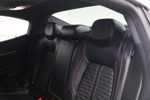 Used 2022 Maserati Ghibli Modena Q4 for sale $37,900 at Alfa Romeo of Westport in Westport CT 06880 18