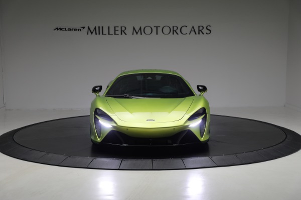 Used 2024 McLaren Artura TechLux for sale $191,900 at Alfa Romeo of Westport in Westport CT 06880 12