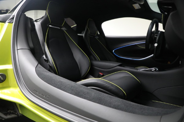 Used 2024 McLaren Artura TechLux for sale $191,900 at Alfa Romeo of Westport in Westport CT 06880 21
