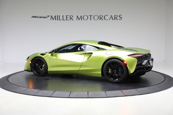 Used 2024 McLaren Artura TechLux for sale $191,900 at Alfa Romeo of Westport in Westport CT 06880 4
