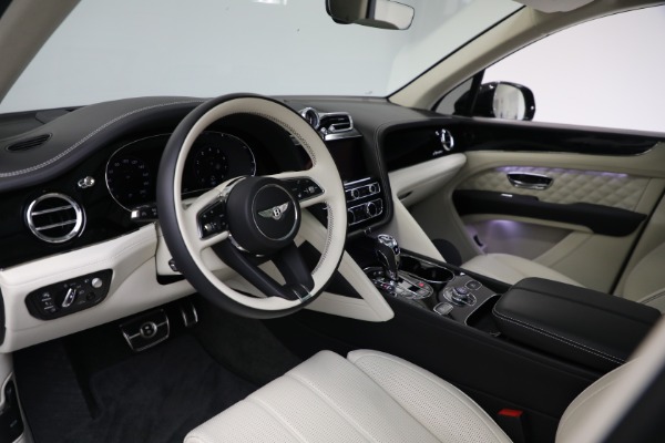 Used 2023 Bentley Bentayga Azure V8 for sale Sold at Alfa Romeo of Westport in Westport CT 06880 16