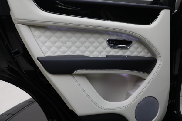 Used 2023 Bentley Bentayga Azure V8 for sale Sold at Alfa Romeo of Westport in Westport CT 06880 23