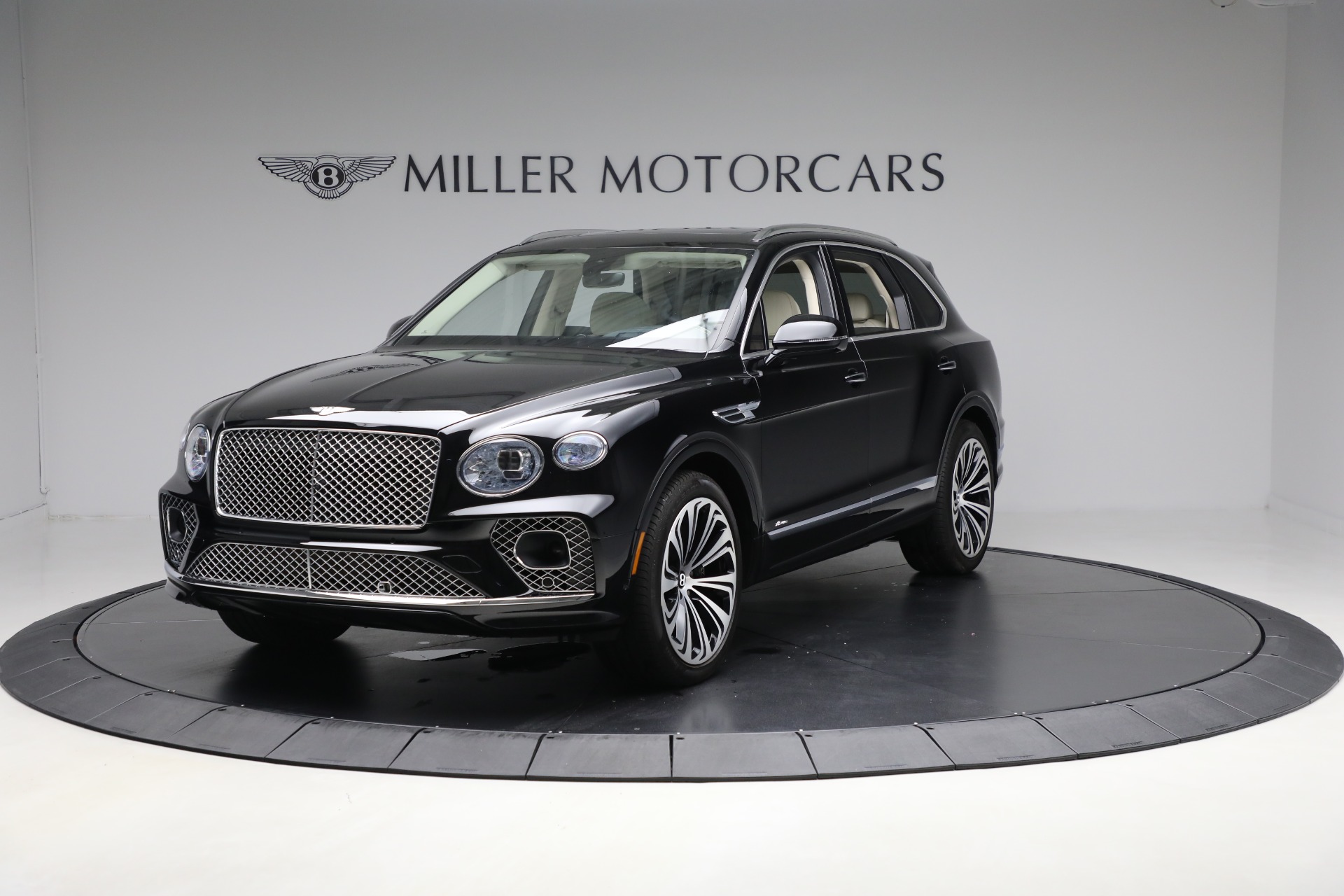 Used 2023 Bentley Bentayga Azure V8 for sale Sold at Alfa Romeo of Westport in Westport CT 06880 1