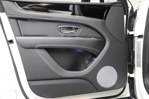 Used 2023 Bentley Bentayga V8 for sale Sold at Alfa Romeo of Westport in Westport CT 06880 13
