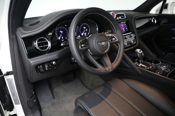 Used 2023 Bentley Bentayga V8 for sale Sold at Alfa Romeo of Westport in Westport CT 06880 14