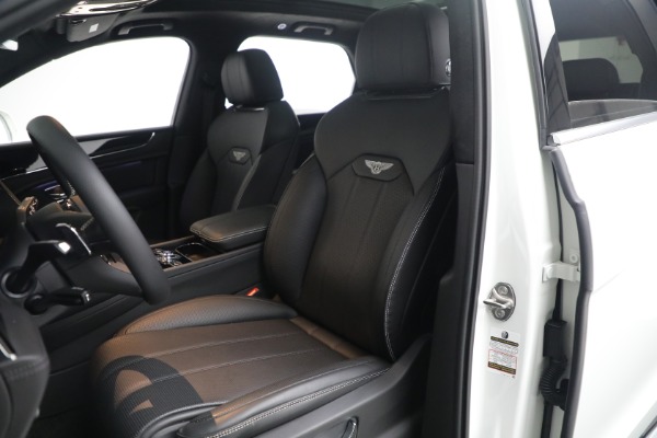Used 2023 Bentley Bentayga V8 for sale Sold at Alfa Romeo of Westport in Westport CT 06880 16