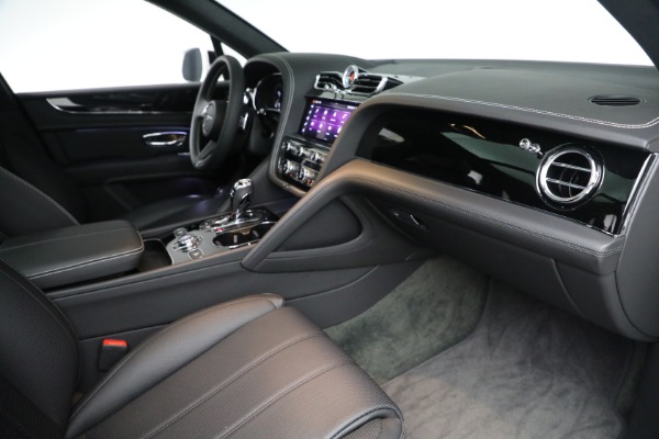 Used 2023 Bentley Bentayga V8 for sale Sold at Alfa Romeo of Westport in Westport CT 06880 21