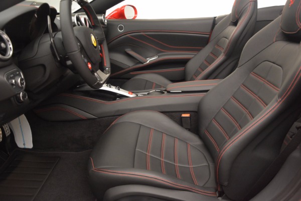 Used 2016 Ferrari California T for sale $149,900 at Alfa Romeo of Westport in Westport CT 06880 26