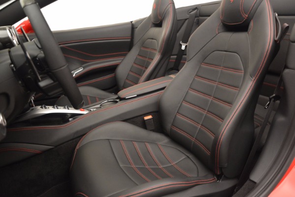 Used 2016 Ferrari California T for sale $149,900 at Alfa Romeo of Westport in Westport CT 06880 27