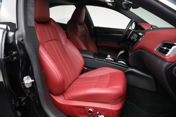 Used 2022 Maserati Ghibli Modena Q4 for sale Sold at Alfa Romeo of Westport in Westport CT 06880 15