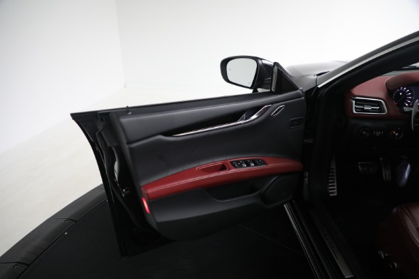 Used 2022 Maserati Ghibli Modena Q4 for sale Sold at Alfa Romeo of Westport in Westport CT 06880 22