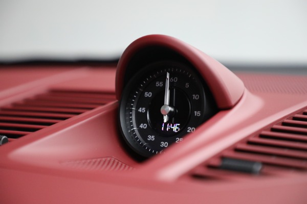 Used 2024 Porsche 911 Targa 4S for sale Sold at Alfa Romeo of Westport in Westport CT 06880 28