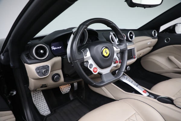 Used 2016 Ferrari California T for sale $122,900 at Alfa Romeo of Westport in Westport CT 06880 14