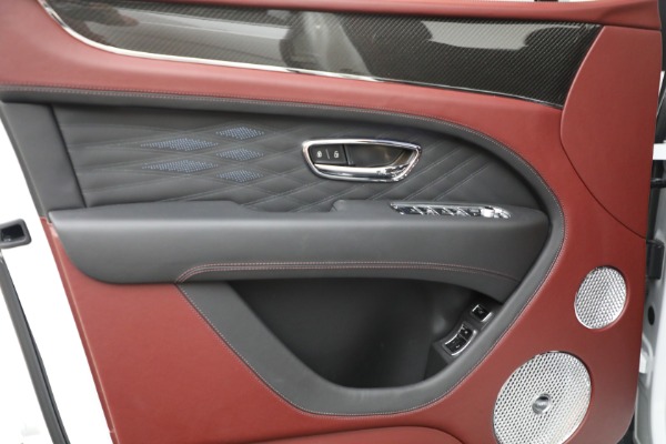 Used 2023 Bentley Bentayga EWB Azure V8 for sale Sold at Alfa Romeo of Westport in Westport CT 06880 19
