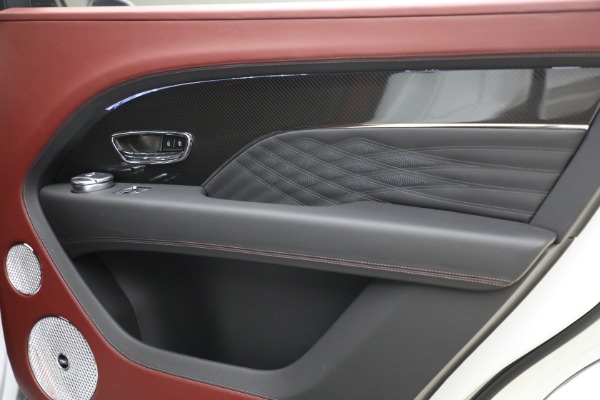 Used 2023 Bentley Bentayga EWB Azure V8 for sale Sold at Alfa Romeo of Westport in Westport CT 06880 27