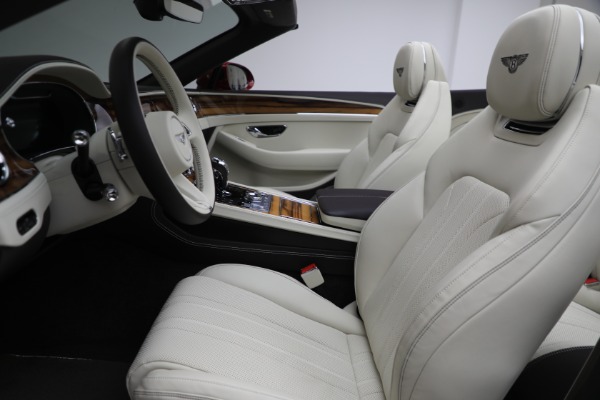 Used 2022 Bentley Continental GTC V8 for sale $225,900 at Alfa Romeo of Westport in Westport CT 06880 20