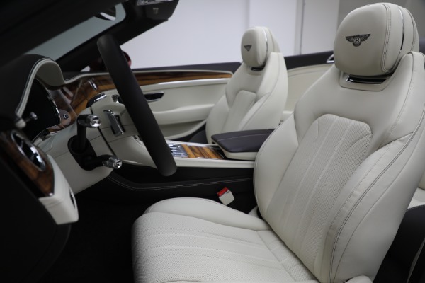 Used 2022 Bentley Continental GTC V8 for sale $225,900 at Alfa Romeo of Westport in Westport CT 06880 21