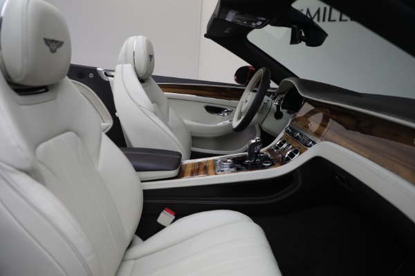 Used 2022 Bentley Continental GTC V8 for sale $225,900 at Alfa Romeo of Westport in Westport CT 06880 27