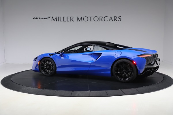 Used 2023 McLaren Artura Performance for sale Call for price at Alfa Romeo of Westport in Westport CT 06880 4