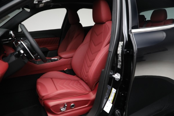 New 2025 Maserati Grecale for sale $84,856 at Alfa Romeo of Westport in Westport CT 06880 15