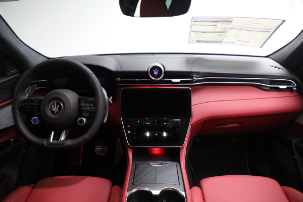 New 2025 Maserati Grecale for sale $84,856 at Alfa Romeo of Westport in Westport CT 06880 21