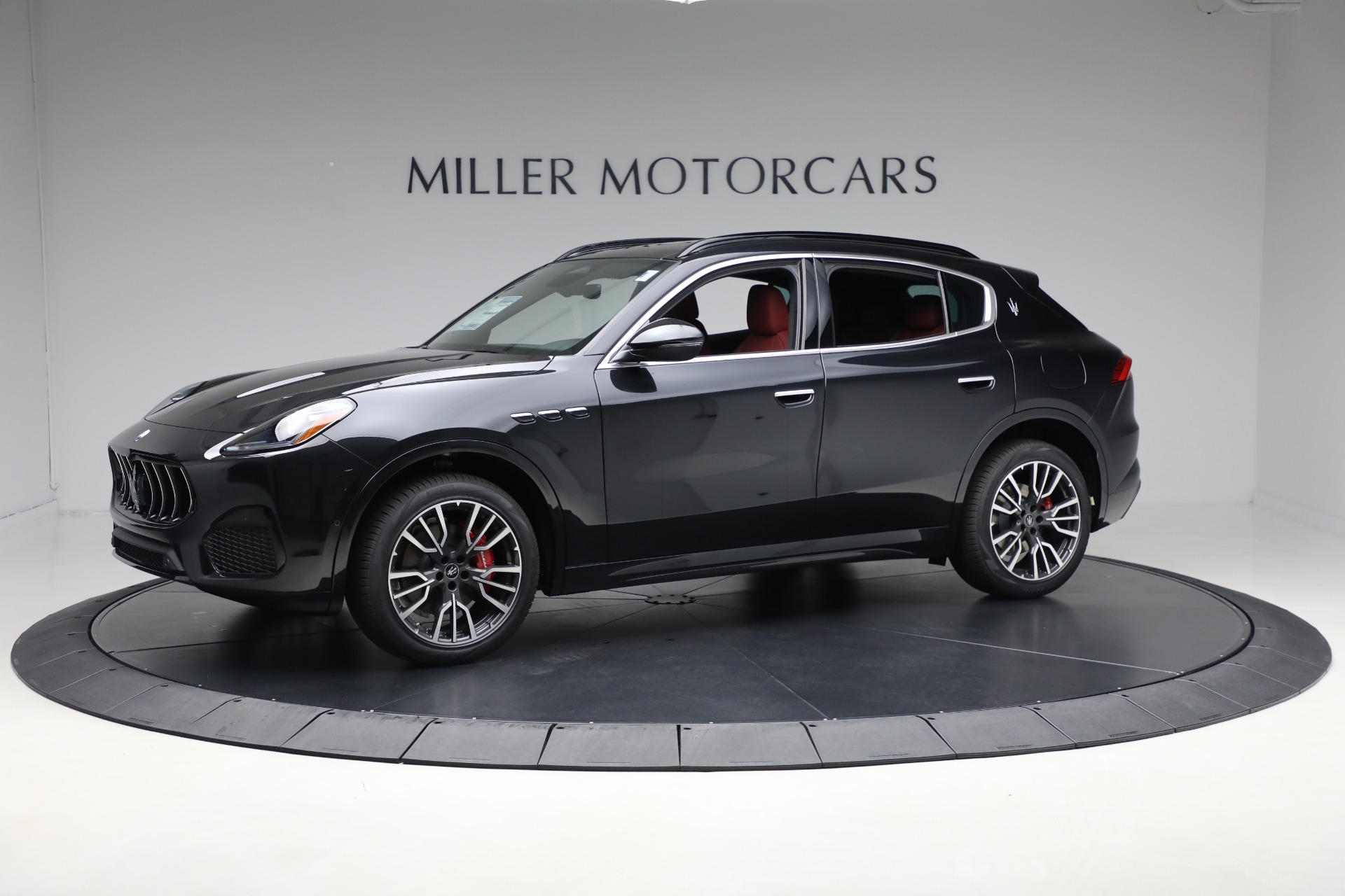 New 2025 Maserati Grecale for sale $84,856 at Alfa Romeo of Westport in Westport CT 06880 1