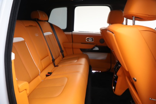 Used 2022 Rolls-Royce Black Badge Cullinan for sale $315,900 at Alfa Romeo of Westport in Westport CT 06880 27