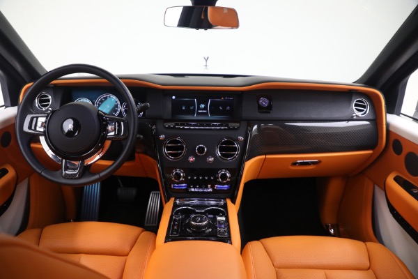 Used 2022 Rolls-Royce Black Badge Cullinan for sale $315,900 at Alfa Romeo of Westport in Westport CT 06880 4