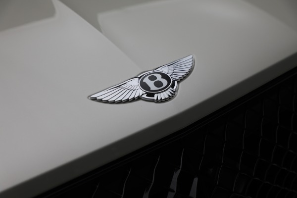New 2025 Bentley Bentayga V8 for sale Sold at Alfa Romeo of Westport in Westport CT 06880 14