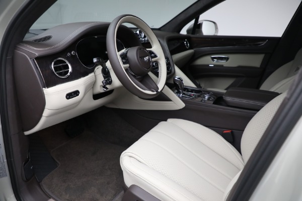 New 2025 Bentley Bentayga V8 for sale Sold at Alfa Romeo of Westport in Westport CT 06880 19