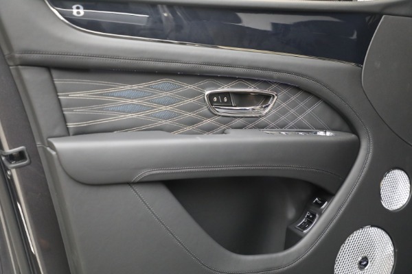 New 2025 Bentley Bentayga EWB Mulliner V8 for sale Sold at Alfa Romeo of Westport in Westport CT 06880 17