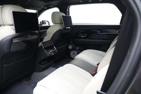 New 2025 Bentley Bentayga EWB Mulliner V8 for sale Sold at Alfa Romeo of Westport in Westport CT 06880 22