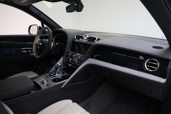 New 2025 Bentley Bentayga EWB Mulliner V8 for sale Sold at Alfa Romeo of Westport in Westport CT 06880 26