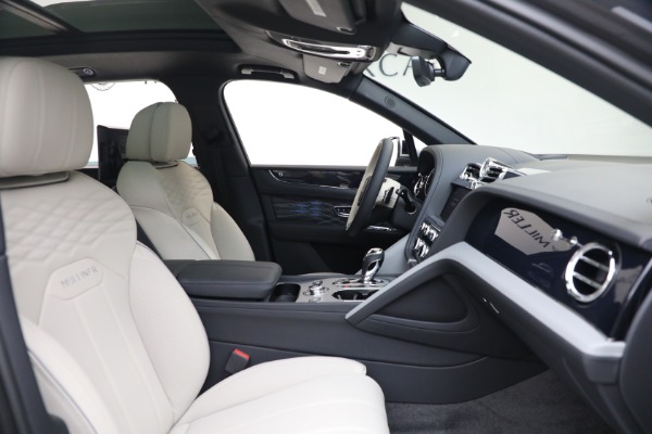 New 2025 Bentley Bentayga EWB Mulliner V8 for sale Sold at Alfa Romeo of Westport in Westport CT 06880 27