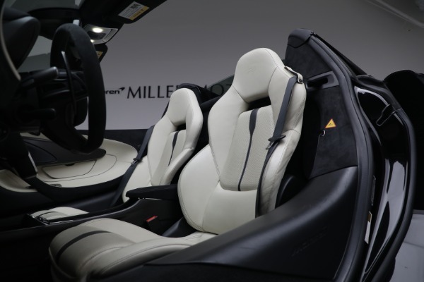 Used 2018 McLaren 570S Spider for sale Sold at Alfa Romeo of Westport in Westport CT 06880 21