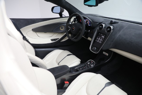 Used 2018 McLaren 570S Spider for sale Sold at Alfa Romeo of Westport in Westport CT 06880 26