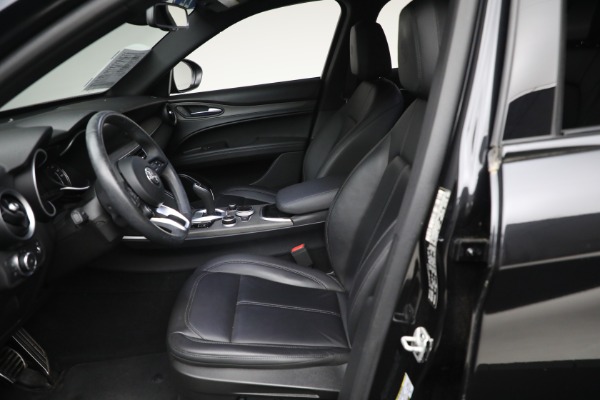 Used 2022 Alfa Romeo Stelvio Ti for sale Sold at Alfa Romeo of Westport in Westport CT 06880 15