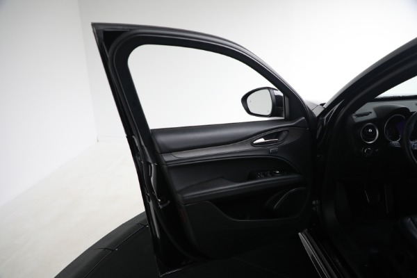 Used 2022 Alfa Romeo Stelvio Ti for sale Sold at Alfa Romeo of Westport in Westport CT 06880 20