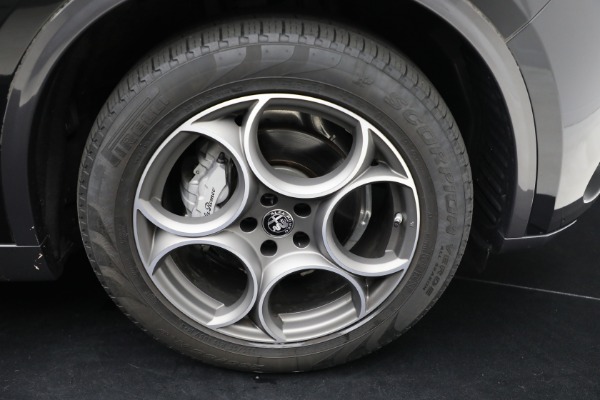 Used 2022 Alfa Romeo Stelvio Ti for sale Sold at Alfa Romeo of Westport in Westport CT 06880 23