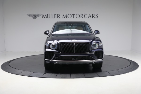 Used 2024 Bentley Bentayga EWB V8 for sale $204,900 at Alfa Romeo of Westport in Westport CT 06880 11