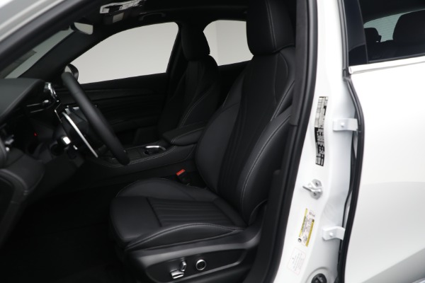 Used 2025 Maserati Grecale for sale $57,550 at Alfa Romeo of Westport in Westport CT 06880 14