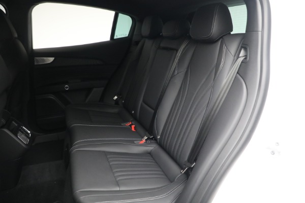 Used 2025 Maserati Grecale for sale $57,550 at Alfa Romeo of Westport in Westport CT 06880 18