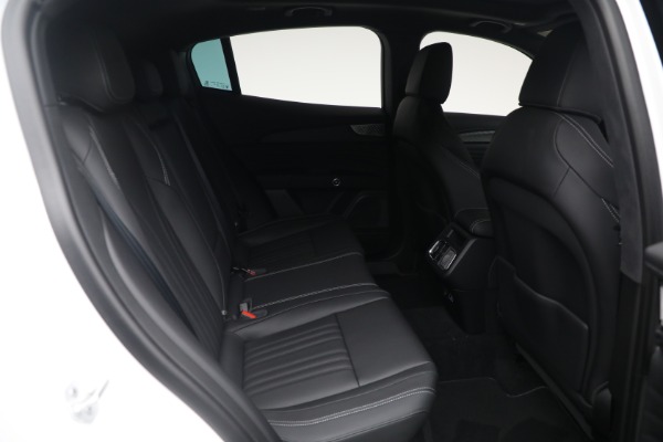 Used 2025 Maserati Grecale for sale $57,550 at Alfa Romeo of Westport in Westport CT 06880 19