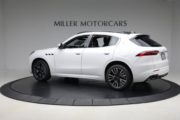 Used 2025 Maserati Grecale for sale $57,550 at Alfa Romeo of Westport in Westport CT 06880 4
