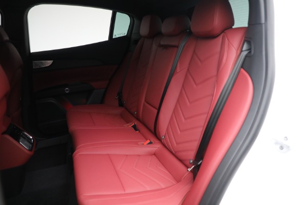 New 2025 Maserati Grecale for sale $81,910 at Alfa Romeo of Westport in Westport CT 06880 21